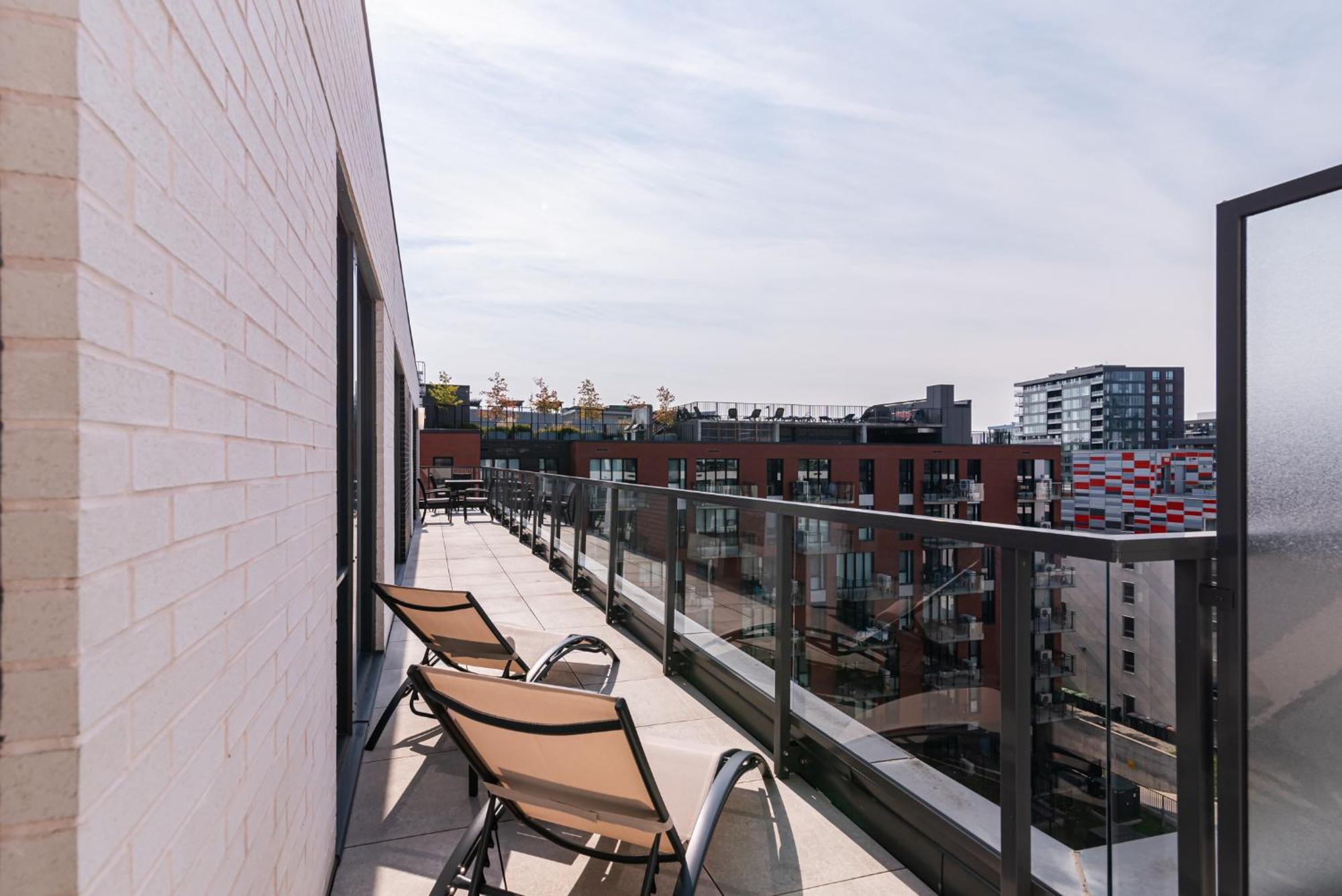 Le Se7T Penthouses Montreal Exterior photo